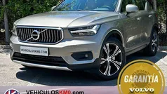 Gris / plata Usado 2021 Volvo XC40 Inscription SUV | 29.700 € (Buen precio)