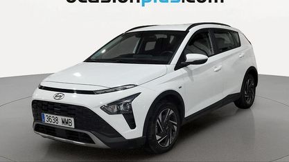 Käytetty Hyundai Bayon 100 HP (73 kW) 2023 Valkoinen Katumaasturi