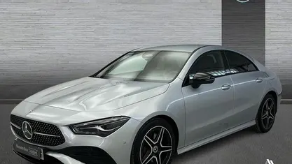 Usado Mercedes CLA220 AMG line 190 CV (139 kW) 2025 Berlina