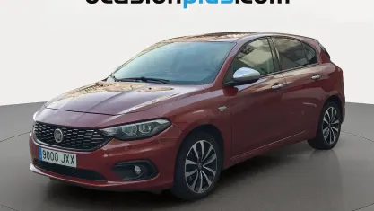 Usado Fiat Tipo Lounge 95 CV (69 kW) 2017 Rojo Utilitario