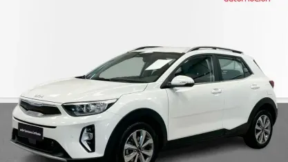 Usado Kia Stonic 100 CV (73 kW) 2022 SUV