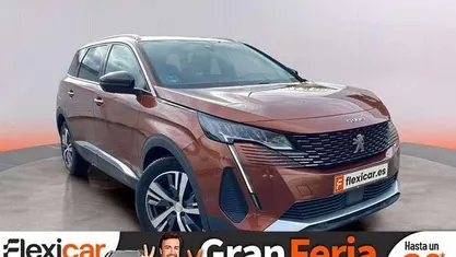 Naranja Usado 2022 Peugeot 5008 Allure Monovolumen | 19.790 € (Buen precio)