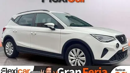 Usado 2022 Seat Arona Style SUV | 13.490 € (Buen precio)