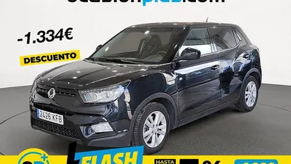 Usado Ssangyong (KGM) Tivoli Limited 116 CV (85 kW) 2017 SUV