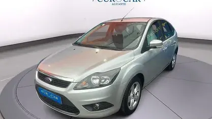 Usado Ford Focus Titanium 90 CV (66 kW) 2009 Gris Utilitario