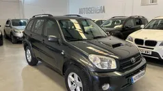 Gris Usado 2005 Toyota RAV4 Executive SUV | 8400 € (Precio justo)