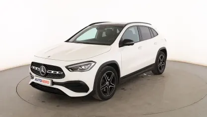 Usado Mercedes GLA200 AMG line 150 CV (110 kW) 2020 Blanco SUV