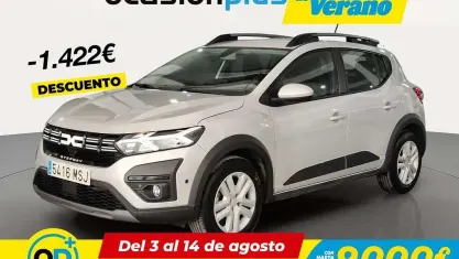 Usado Dacia Sandero Expression 91 CV (66 kW) 2024 Gris Utilitario
