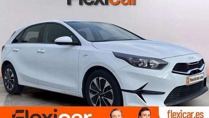 Usado Kia Ceed 101 CV (74 kW) 2024 Blanco Utilitario