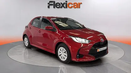 Usado Toyota Yaris Hybrid Active 116 CV (85 kW) 2023 Berlina
