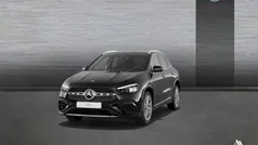 Negro cosmos Usado 2024 Mercedes GLA200 AMG line SUV | 44.900 € (Precio justo)