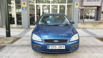 Usado Ford Focus Trend 101 CV (74 kW) 2005 Azul Utilitario