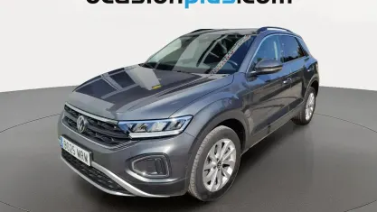 Usado VW T-Roc Life 110 CV (80 kW) 2024 Gris SUV
