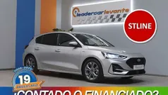 Gris Usado 2023 Ford Focus ST-Line Berlina | 18.900 € (Precio justo)