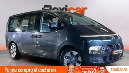 Usado Hyundai Staria Style 177 CV (130 kW) 2023 Azul Monovolumen