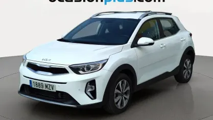Usado Kia Stonic 101 CV (74 kW) 2025 Blanco SUV