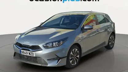 Usado Kia Ceed 101 CV (74 kW) 2025 Blanco Utilitario