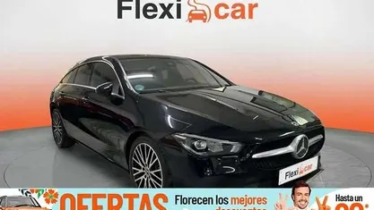 Usado Mercedes CLA200 Shooting Brake 150 CV (110 kW) 2020 Gris Familiar