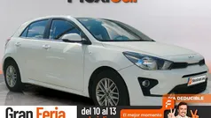 Blanco Usado 2022 Kia Rio Berlina | 13.390 € (Precio justo)