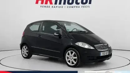 Usado Mercedes A150 Classic 95 CV (69 kW) 2008 Negro Monovolumen
