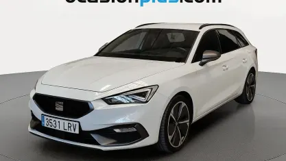 Usado Seat Leon FR 150 CV (110 kW) 2021 Blanco Utilitario