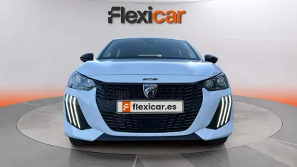 Usado Peugeot 208 Active 102 CV (75 kW) 2024 Blanco Utilitario