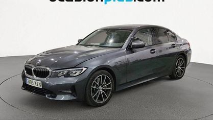 Używany BMW 330 292 KM (214 kW) 2019 Szary Sedan/Limuzyna
