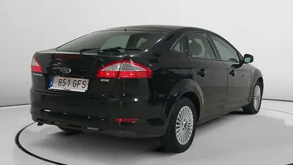 Usado Ford Mondeo Trend 126 CV (92 kW) 2008 Negro Berlina