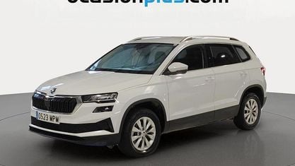 Usado Skoda Karoq Selection 116 CV (85 kW) 2024 Blanco SUV