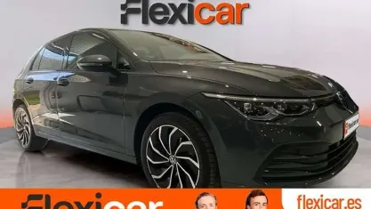 Usado VW Golf VIII 110 CV (80 kW) 2021 Gris Utilitario