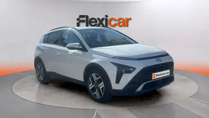 Usado Hyundai Bayon 101 CV (74 kW) 2021 Blanco SUV
