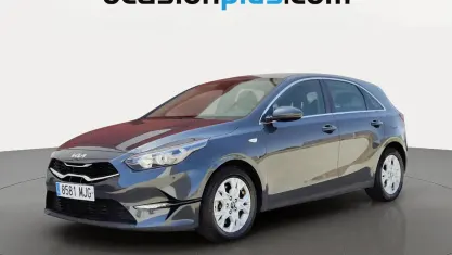 Usado Kia Ceed 136 CV (100 kW) 2023 Gris Utilitario