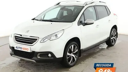 Usado Peugeot 2008 Allure 120 CV (88 kW) 2016 SUV