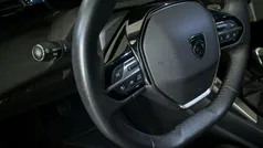 Verde Usado 2023 Peugeot 308 Active Berlina | 16.500 € (Super precio)