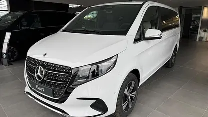 Usado Mercedes V220 Avantgarde 163 CV (119 kW) 2025 Monovolumen