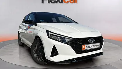 Blanco Usado 2022 Hyundai i20 Berlina | 17.890 € (Precio justo)