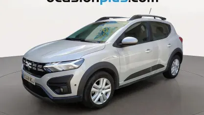 Usado Dacia Sandero Expression 91 CV (66 kW) 2024 Gris plata Utilitario