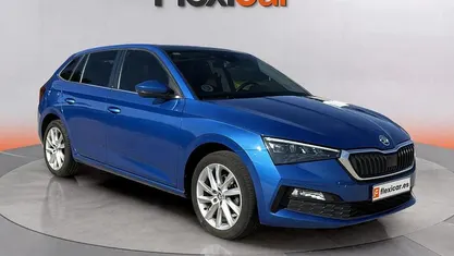 Usado Skoda 110 R Style 150 CV (110 kW) 2020 Azul Berlina