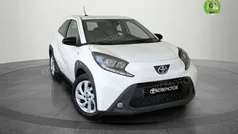 Usado 2024 Toyota Aygo Play Utilitario | 15.595 € (Precio justo)