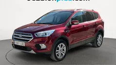 Rojo Usado 2019 Ford Kuga Trend+ SUV | 16.355 € (Precio justo)
