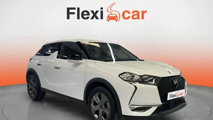 Usado DS Automobiles DS3 Bastille 100 CV (73 kW) 2023