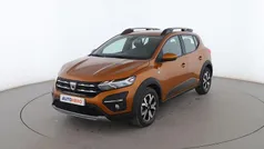 Rojo Usado 2021 Dacia Sandero Comfort Utilitario | 14.199 € (Precio justo)