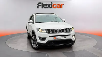 Usado Jeep Compass Sport 120 CV (88 kW) 2017 Blanco SUV
