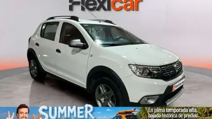 Usado Dacia Sandero Comfort 91 CV (66 kW) 2020 Blanco Utilitario