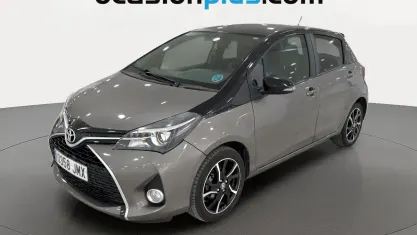 Usado Toyota Yaris 99 CV (72 kW) 2016 Gris Utilitario