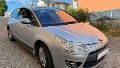 Usado Citroën C4 92 CV (67 kW) 2009 Gris