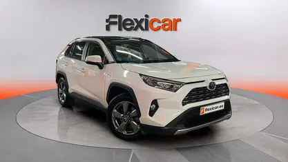 Usado Toyota RAV4 Hybrid Advance 197 CV (144 kW) 2019 Blanco SUV