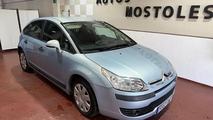 Usado Citroën C4 110 CV (80 kW) 2005 Azul Berlina