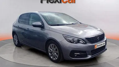 Usado Peugeot 308 Style 131 CV (96 kW) 2020 Gris Berlina