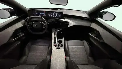 Begagnad Peugeot 5008 Allure 145 HK (106 kW) 2025 SUV